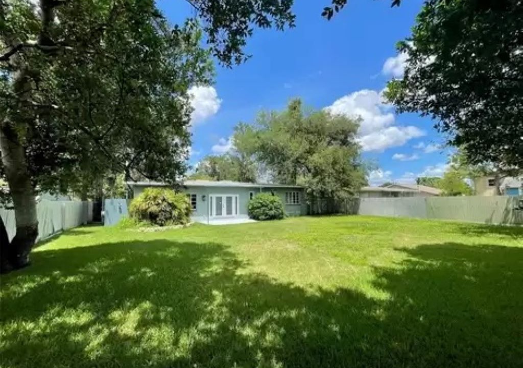 Photo of Outdoor in Fairview Shores