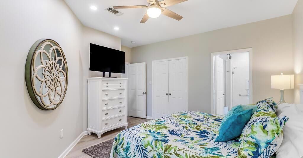 Photo of Bedroom in Gulfport