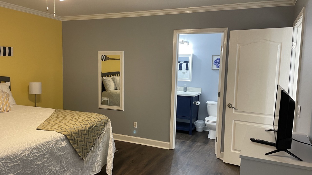 Photo of Bedroom in Mississippi City