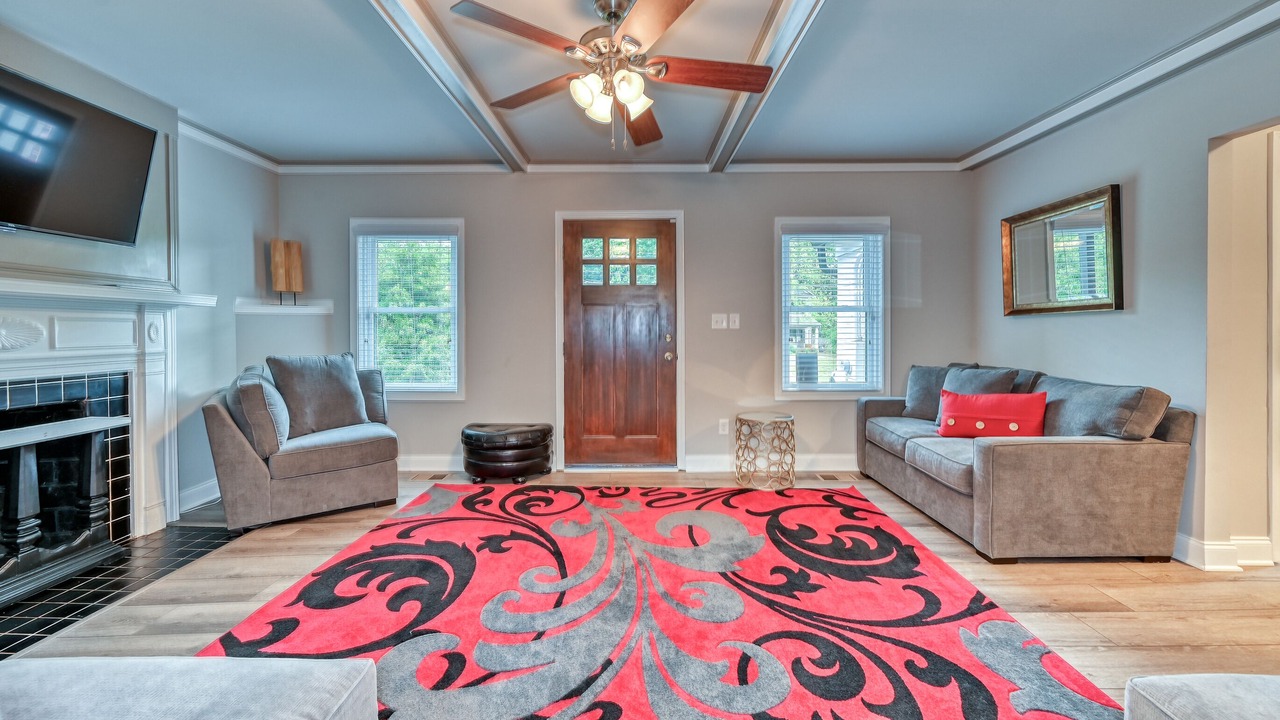 Photo of Livingroom in College Heights