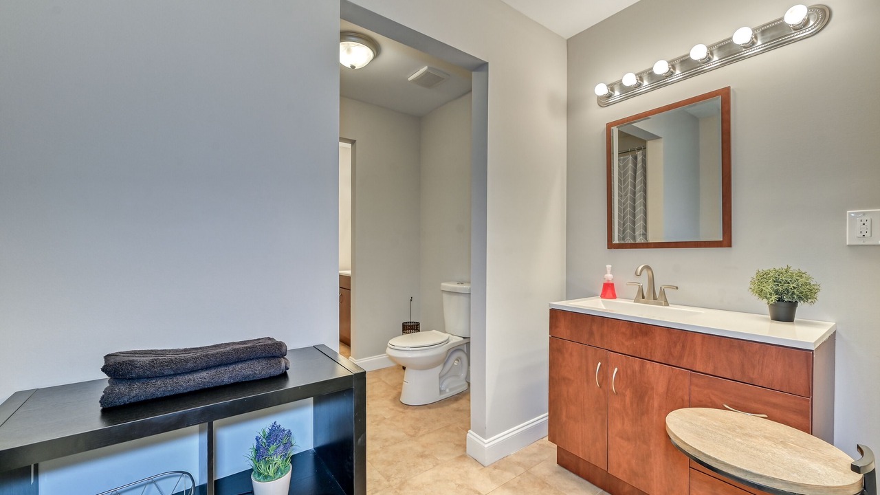 Photo of Bathroom in College Heights