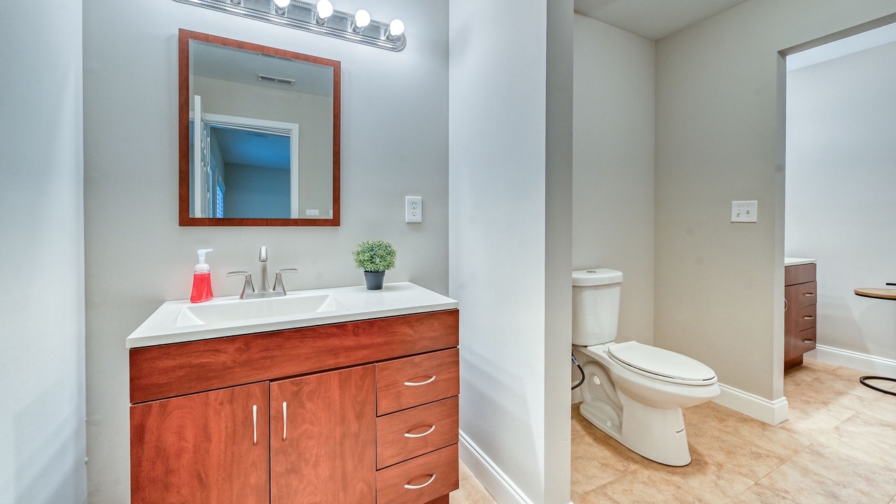 Photo of Bathroom in College Heights