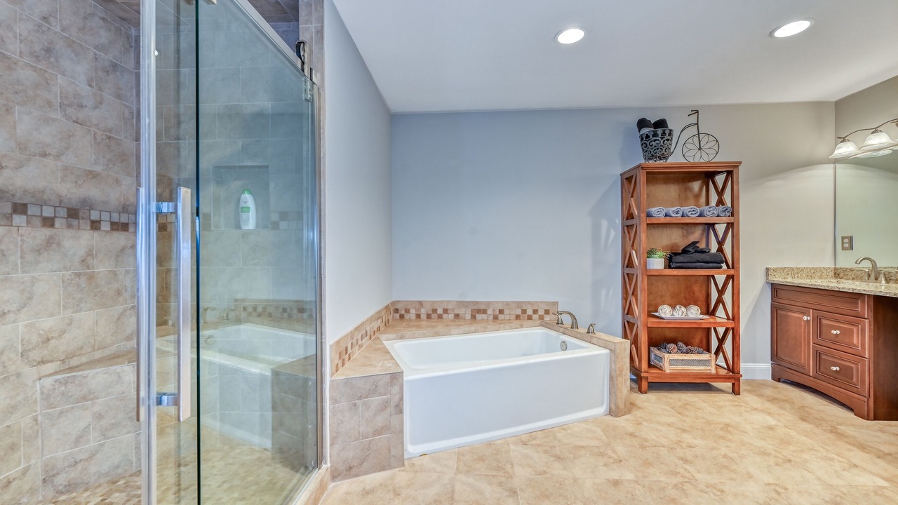 Photo of Bathroom in College Heights