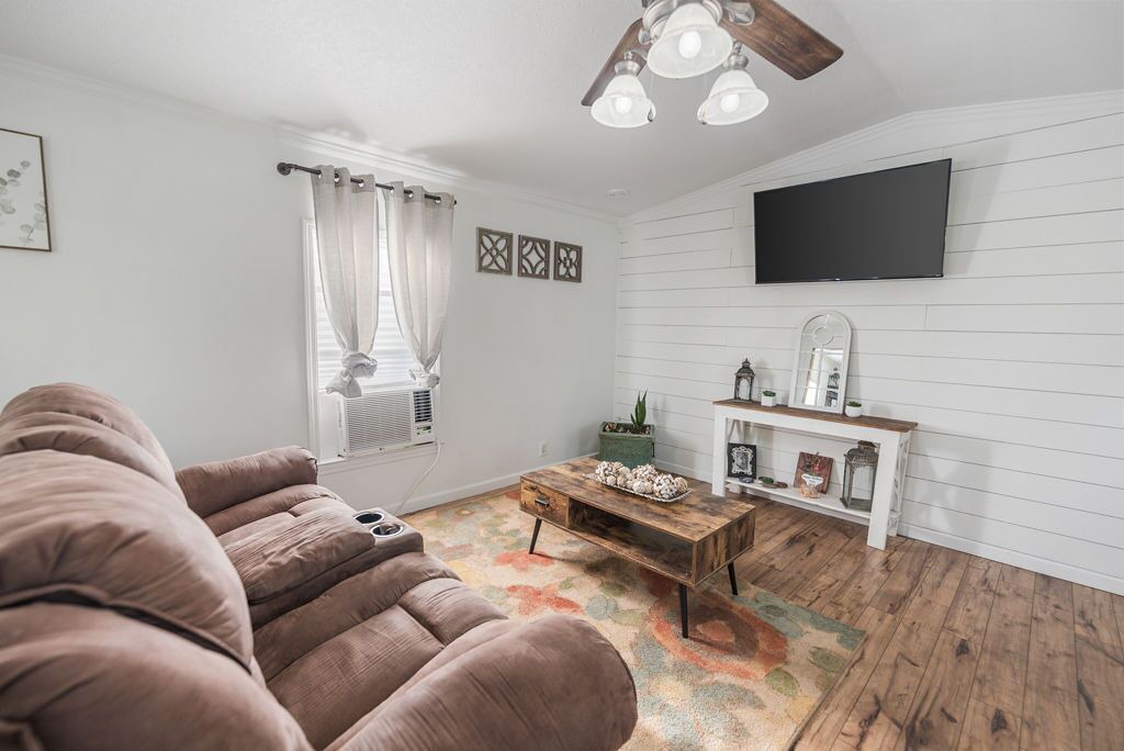 Photo of Livingroom in Saint Elmo