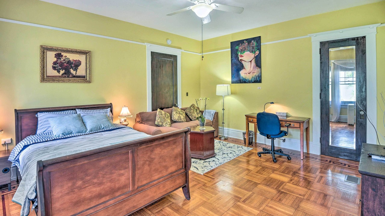 Photo of Bedroom in Crescent City