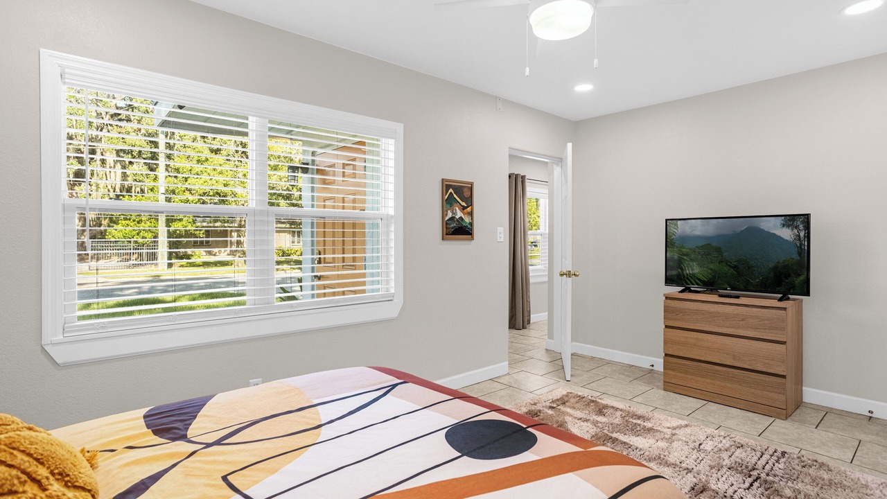 Photo of Bedroom in Colonialtown South