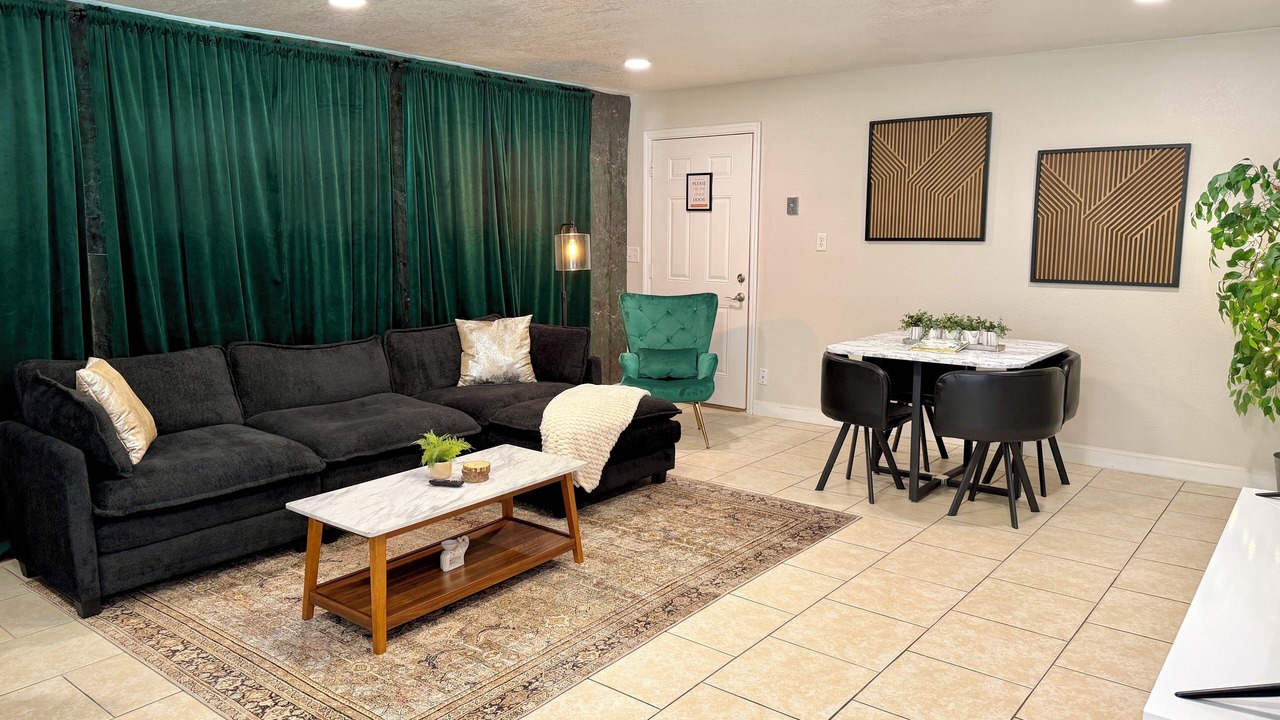 Photo of Livingroom in Colonialtown South