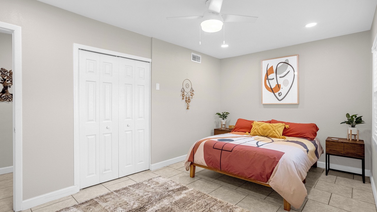 Photo of Bedroom in Colonialtown South