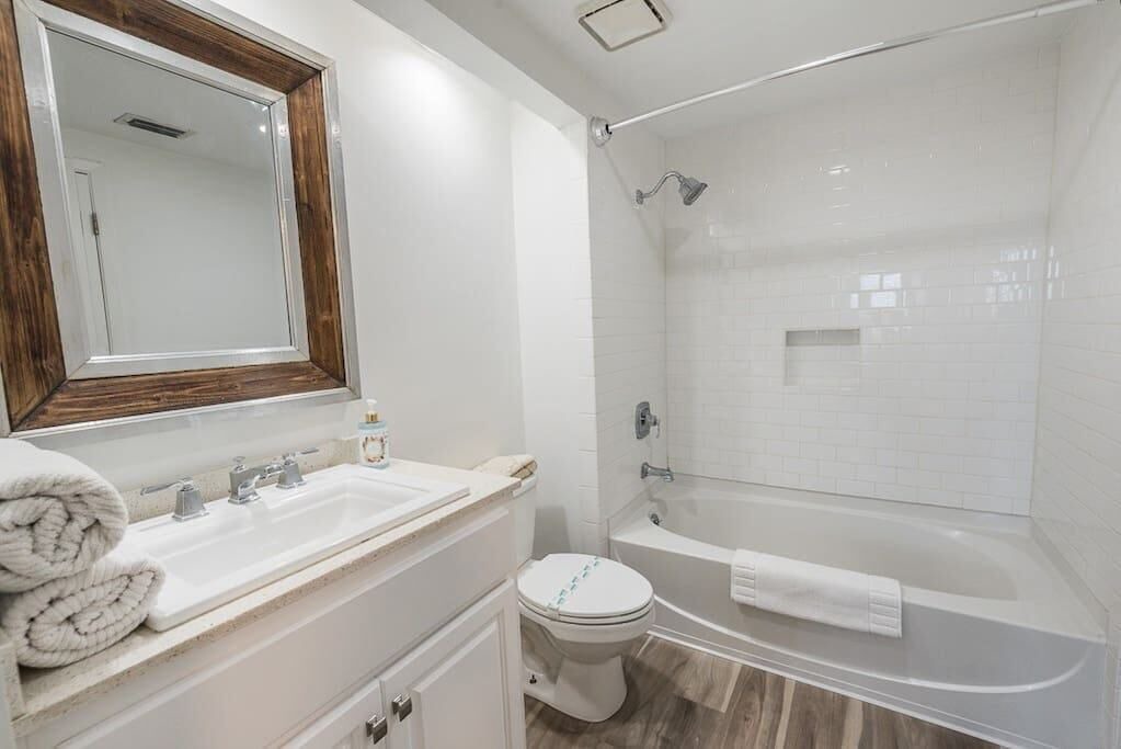 Photo of Bathroom in Ono Island