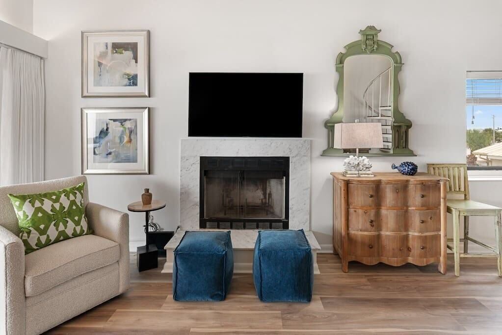 Photo of Livingroom in Ono Island