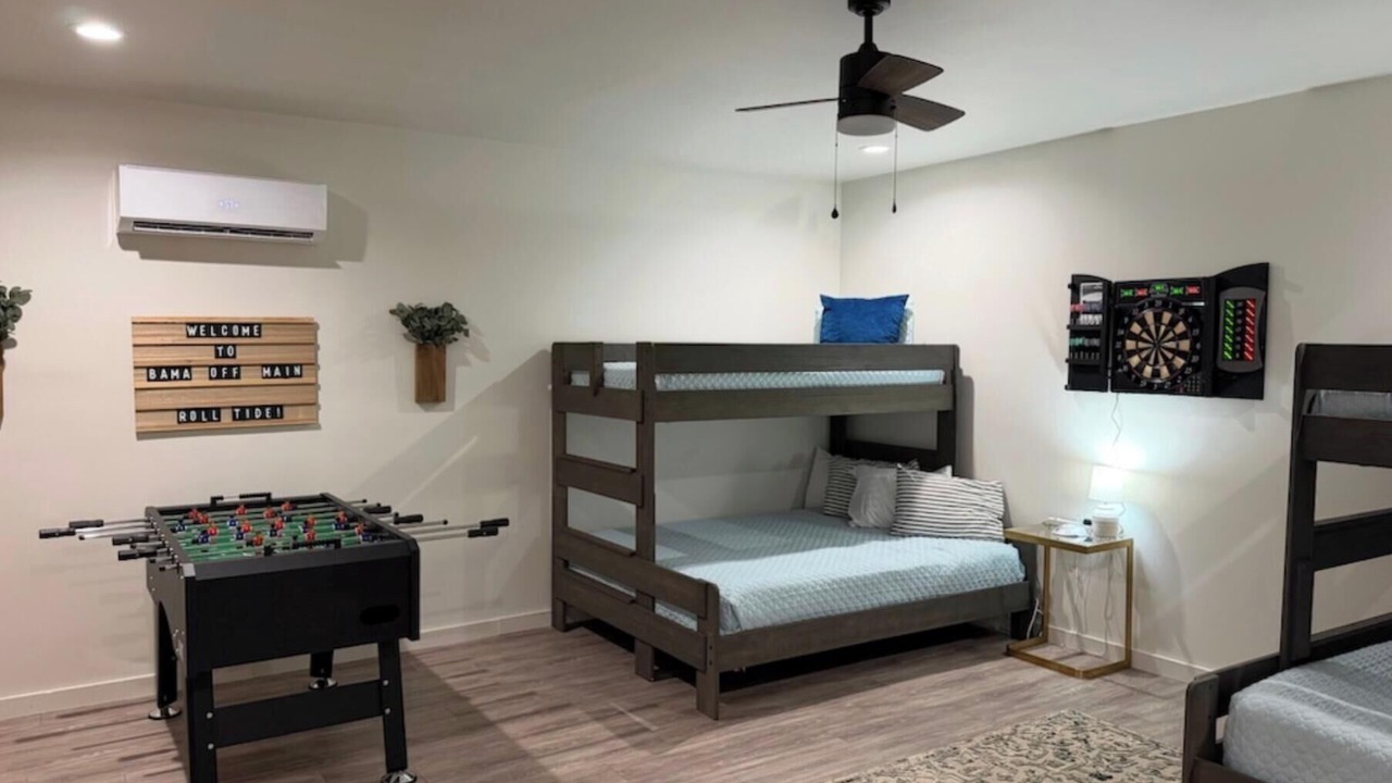 Photo of Bedroom in Northport