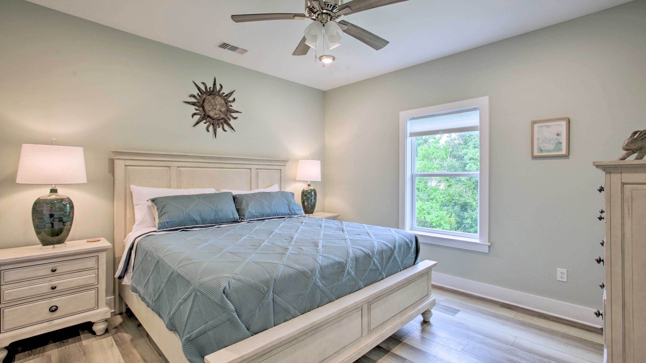 Photo of Bedroom in Waveland