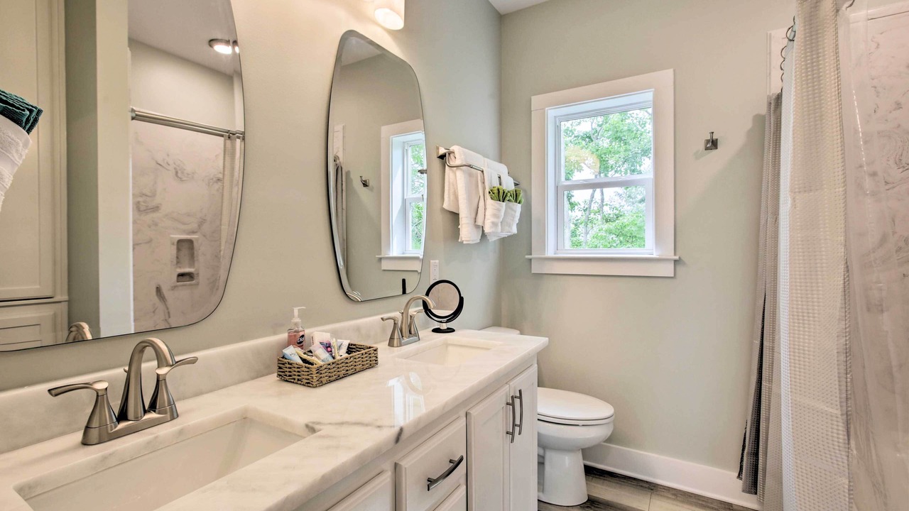 Photo of Bathroom in Waveland
