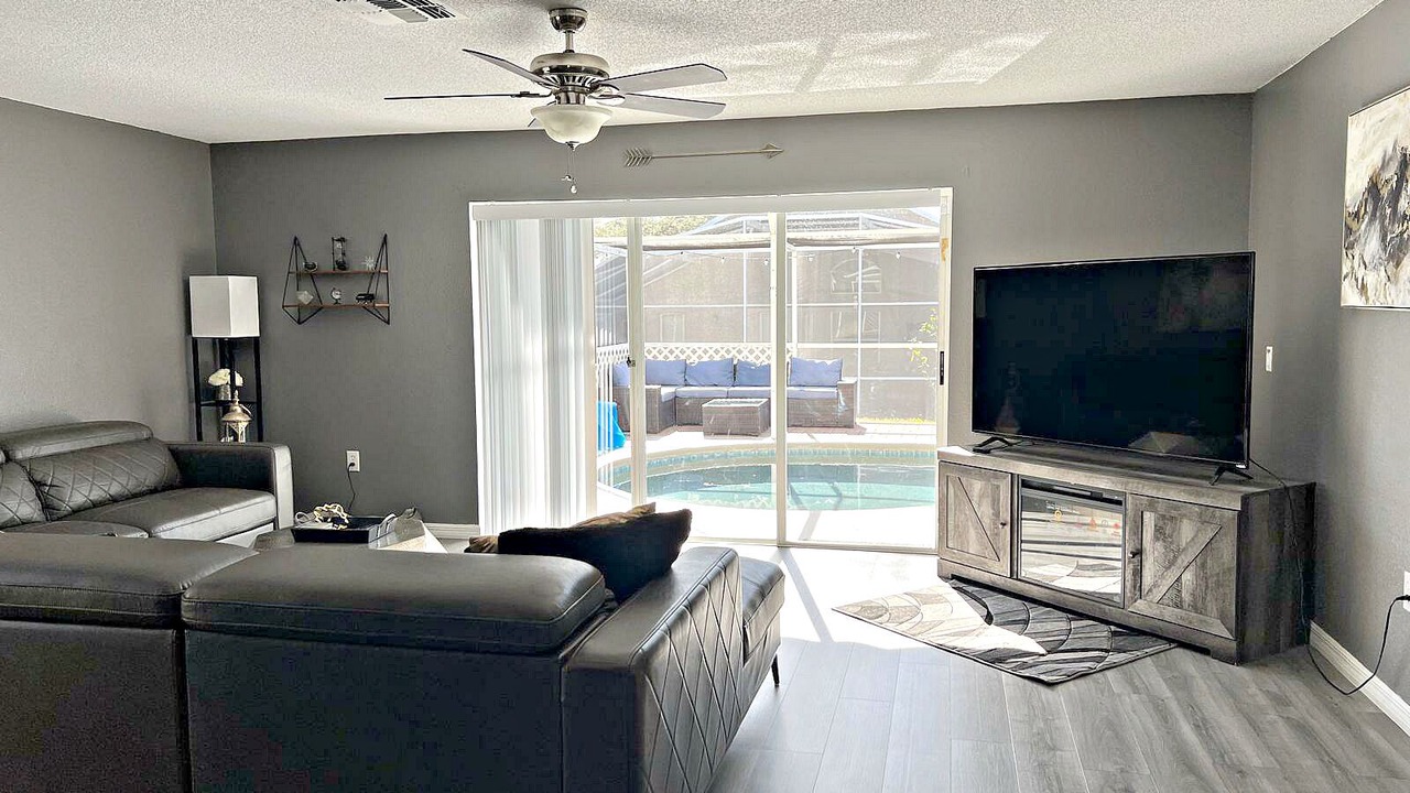 Photo of Livingroom in Haines City
