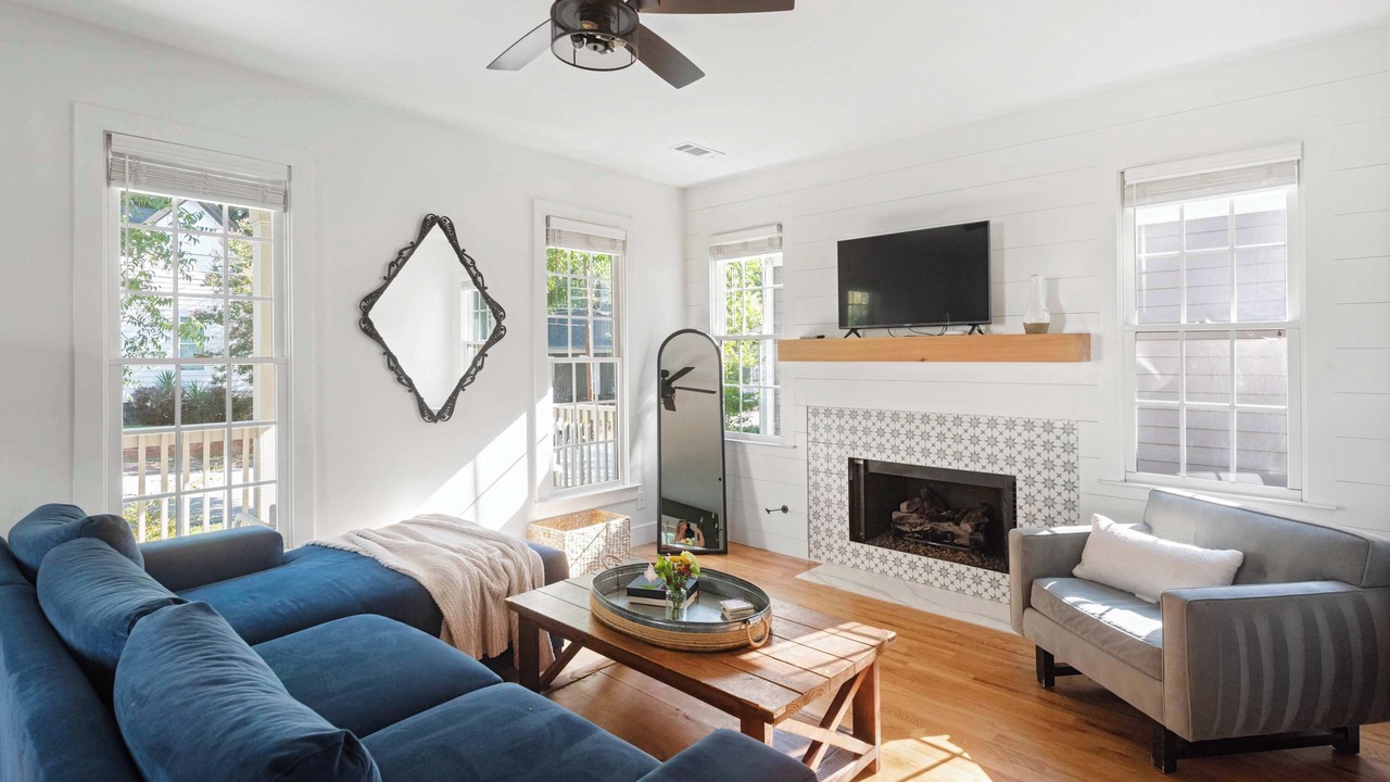 Photo of Livingroom in Reynoldstown