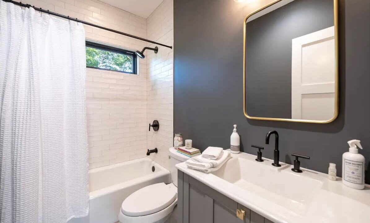 Photo of Bathroom in Inman Park
