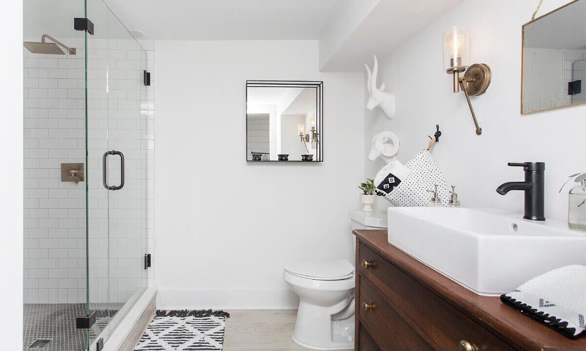 Photo of Bathroom in East Side