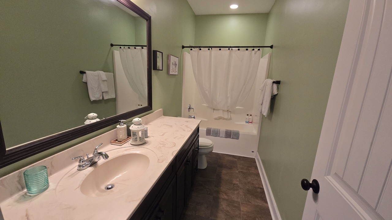 Photo of Bathroom in Hinesville