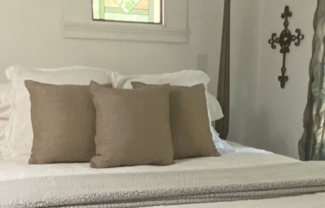 Photo of Bedroom in Laurel