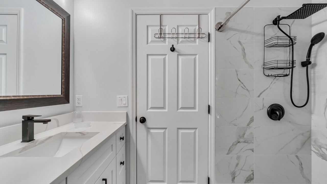 Photo of Bathroom in Bridgeford Crossing