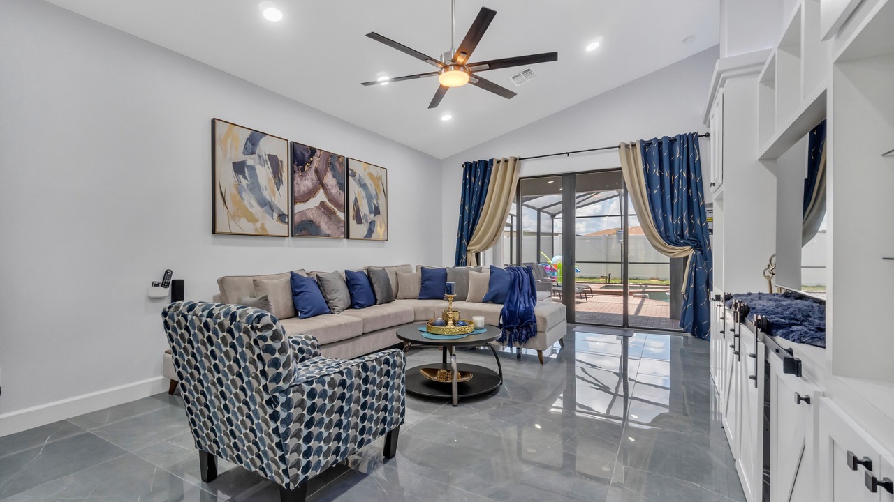 Photo of Livingroom in Bridgeford Crossing
