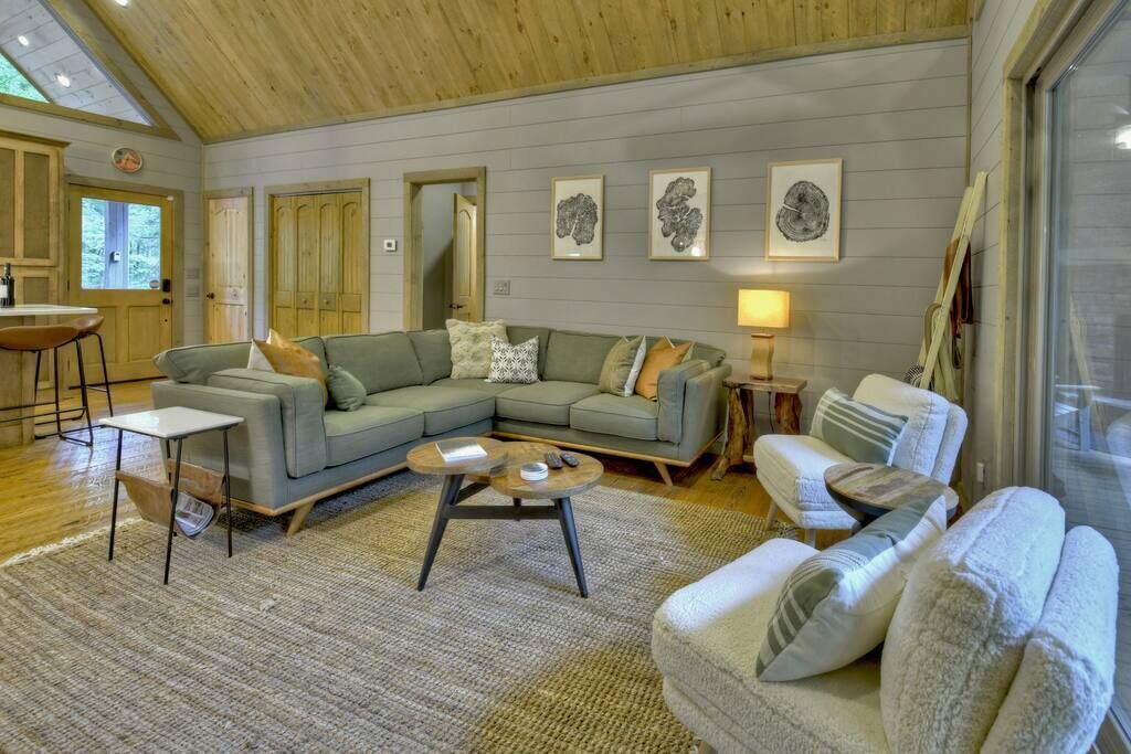 Photo of Livingroom in Blue Ridge