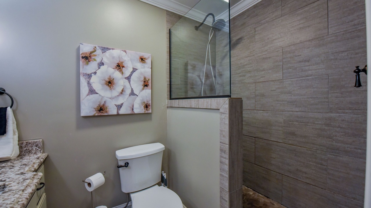 Photo of Bathroom in Tuscaloosa