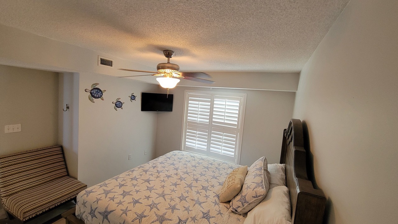 Photo of Bedroom in Plaza Shores