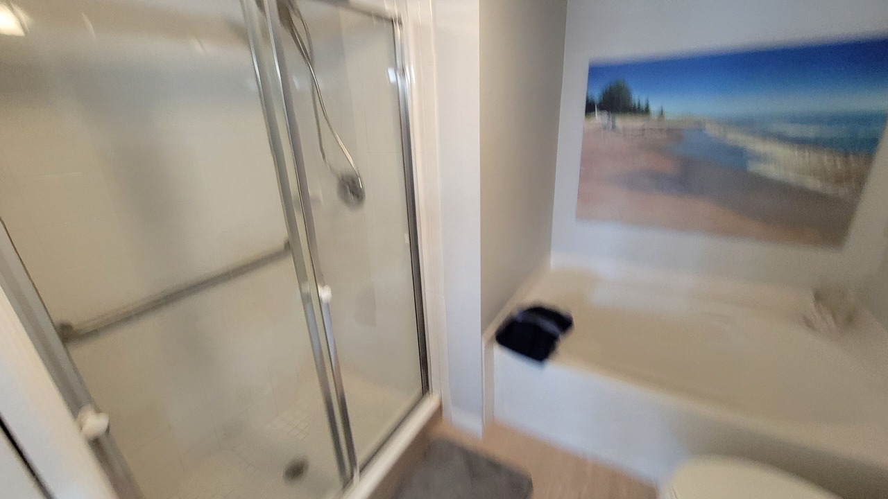Photo of Bathroom in Plaza Shores