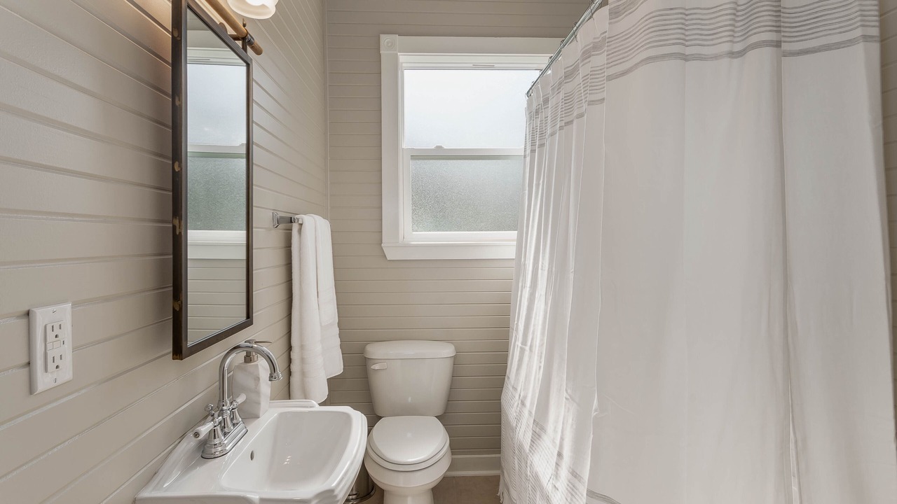 Photo of Bathroom in Tuscaloosa