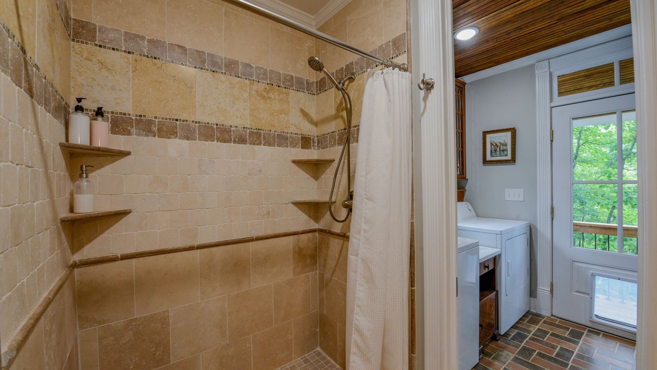 Photo of Bathroom in Samantha