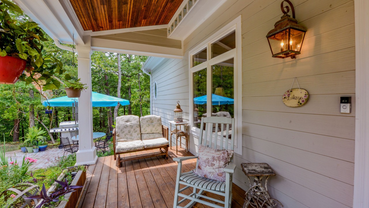 Photo of Outdoor in Samantha