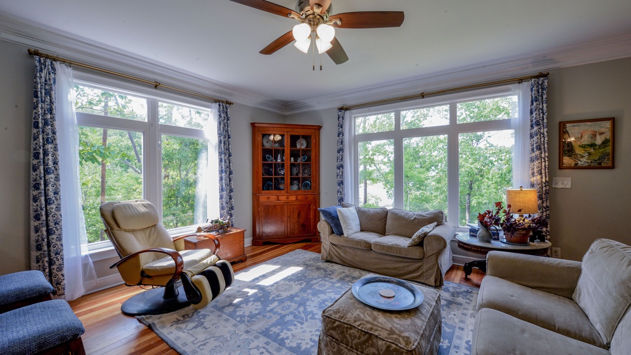 Photo of Livingroom in Samantha