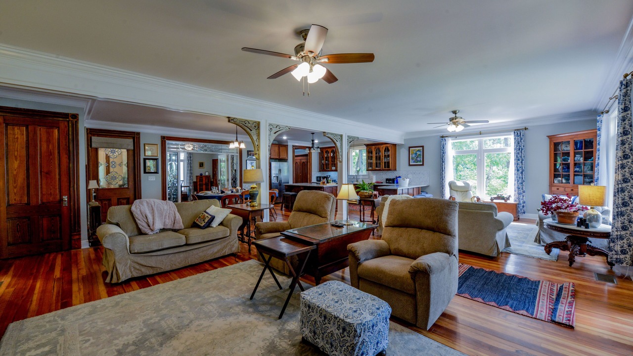 Photo of Livingroom in Samantha