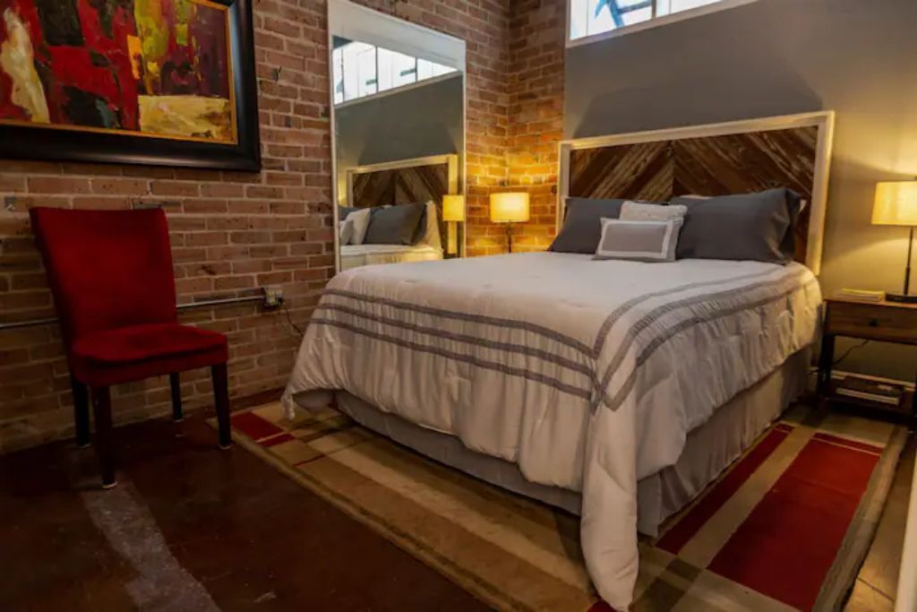 Photo of Bedroom in Laurel
