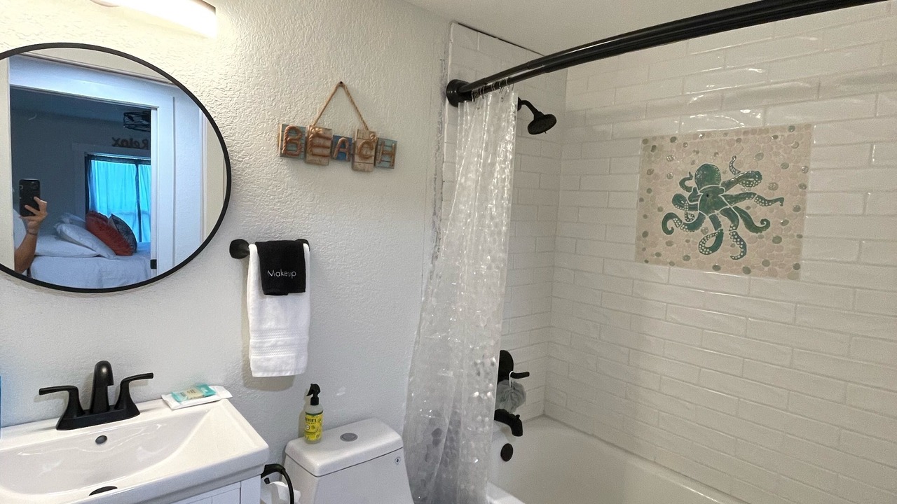Photo of Bathroom in Innerarity Heights