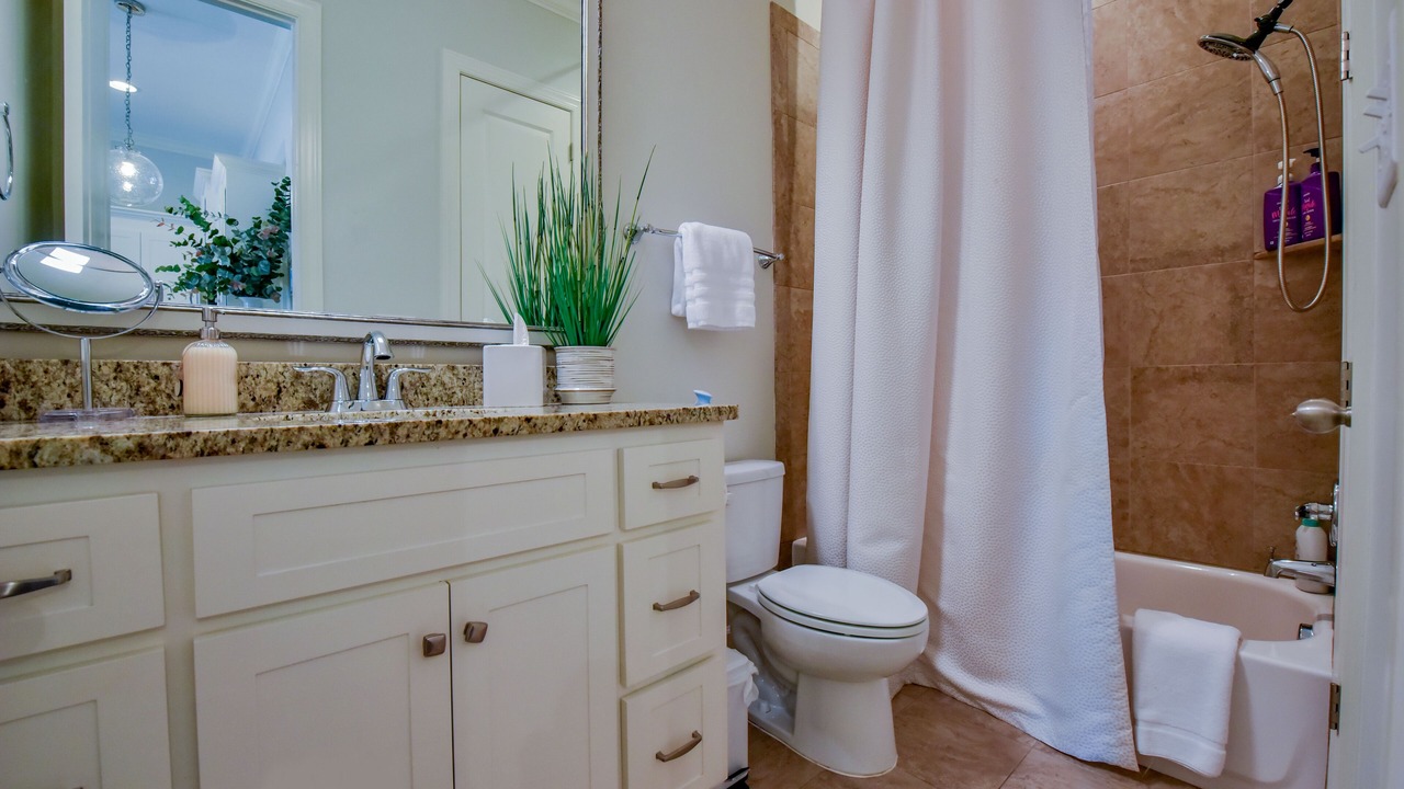 Photo of Bathroom in Tuscaloosa