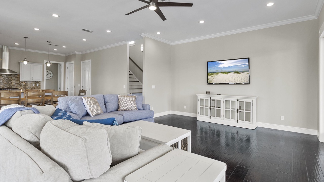 Photo of Livingroom in Ono Island
