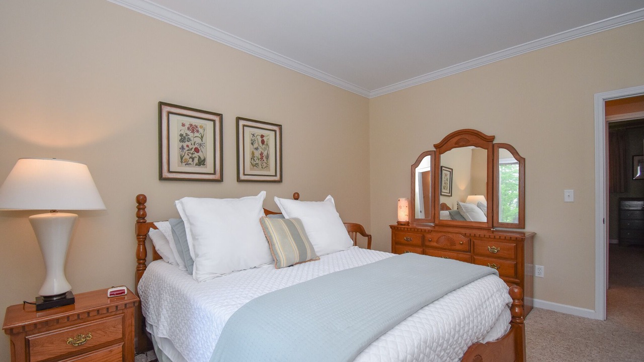 Photo of Bedroom in Alexander City