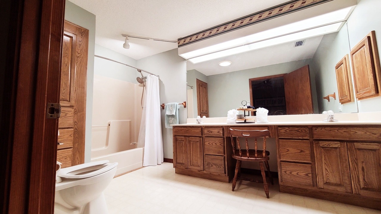 Photo of Bathroom in Gautier
