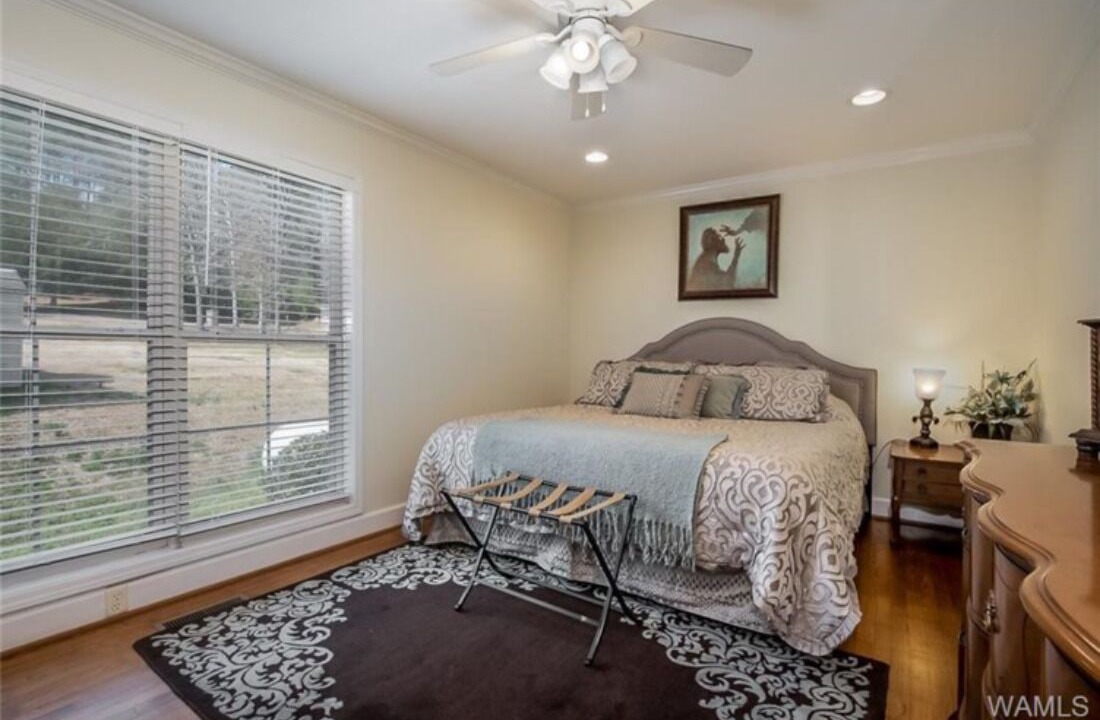 Photo of Bedroom in Northport