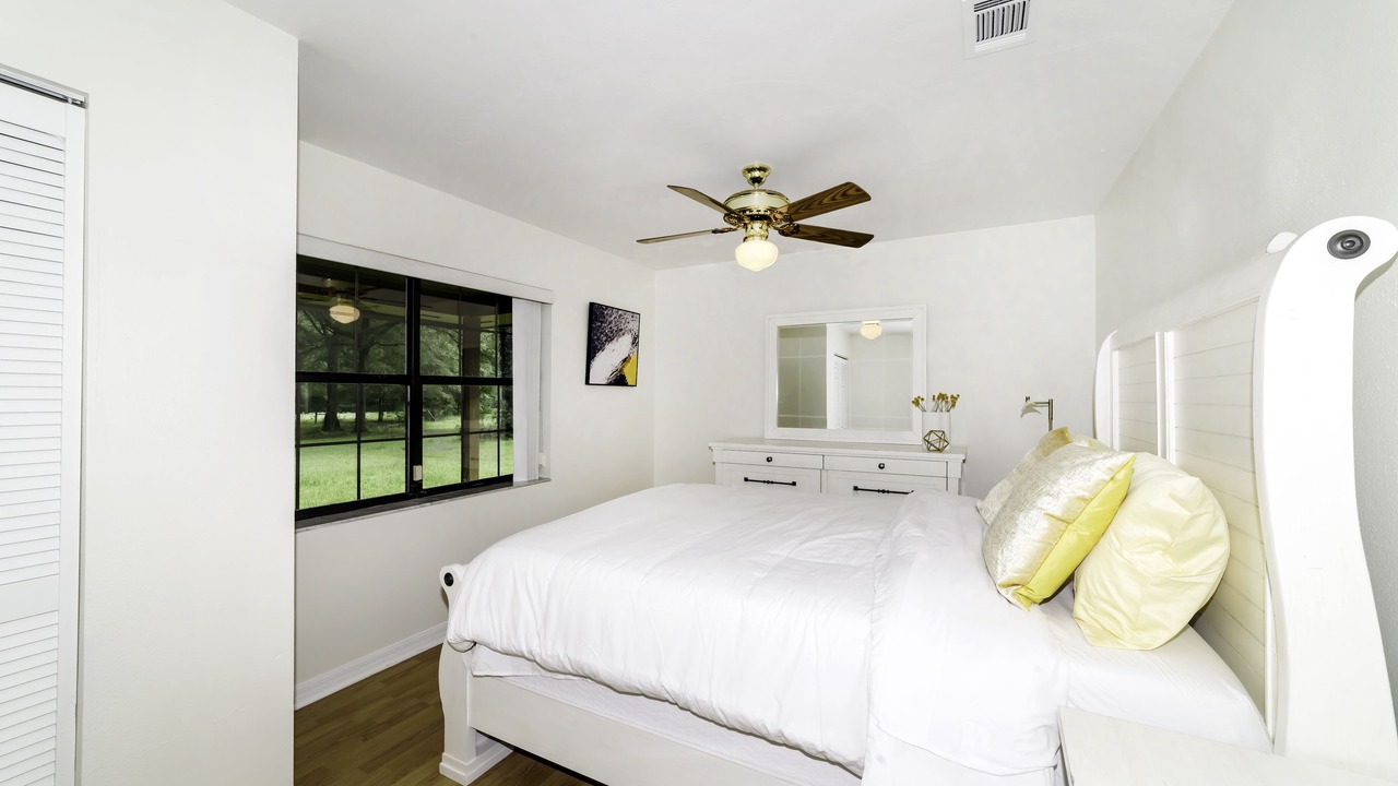 Photo of Bedroom in Dowling Park
