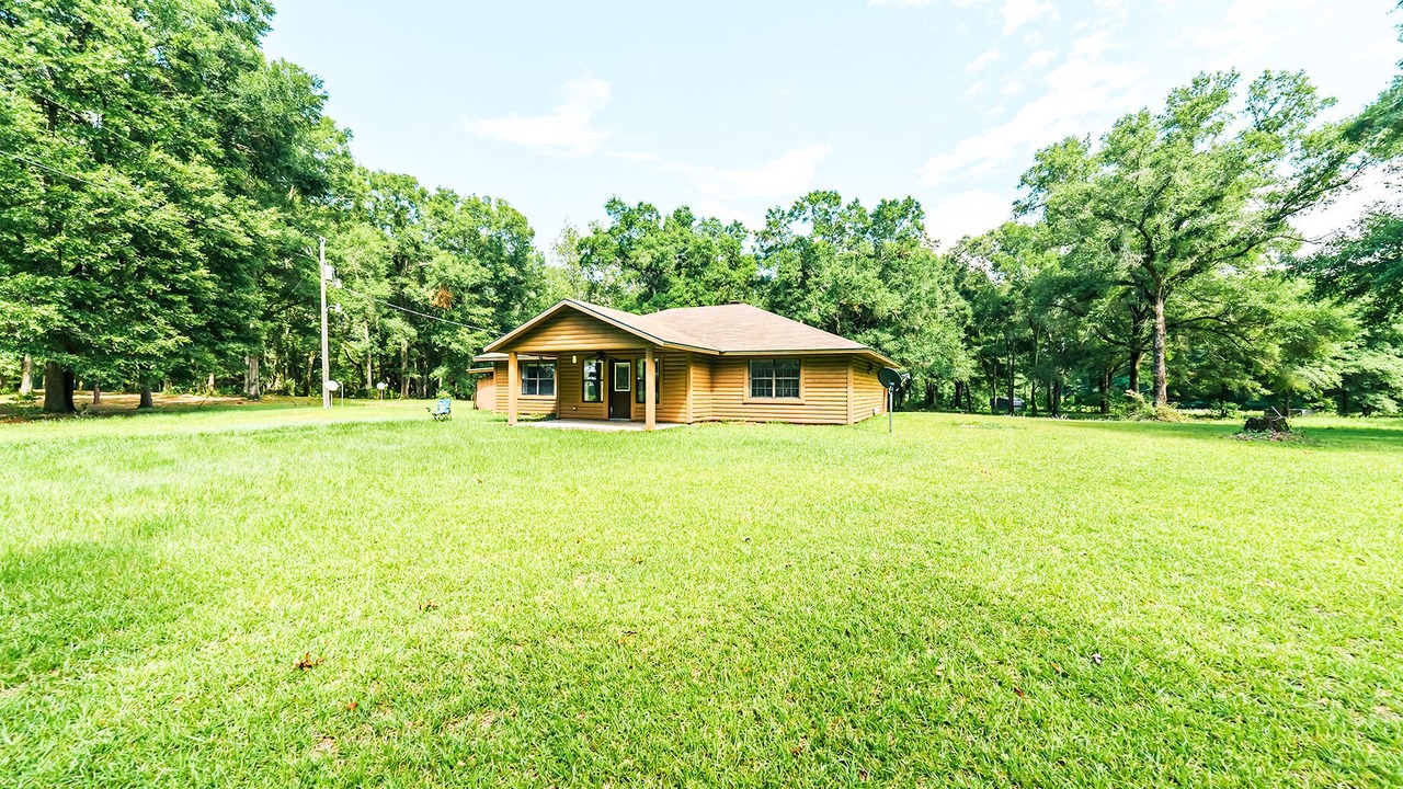 Photo of Outdoor in Dowling Park