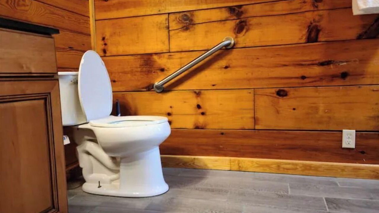 Photo of Bathroom in Dowling Park