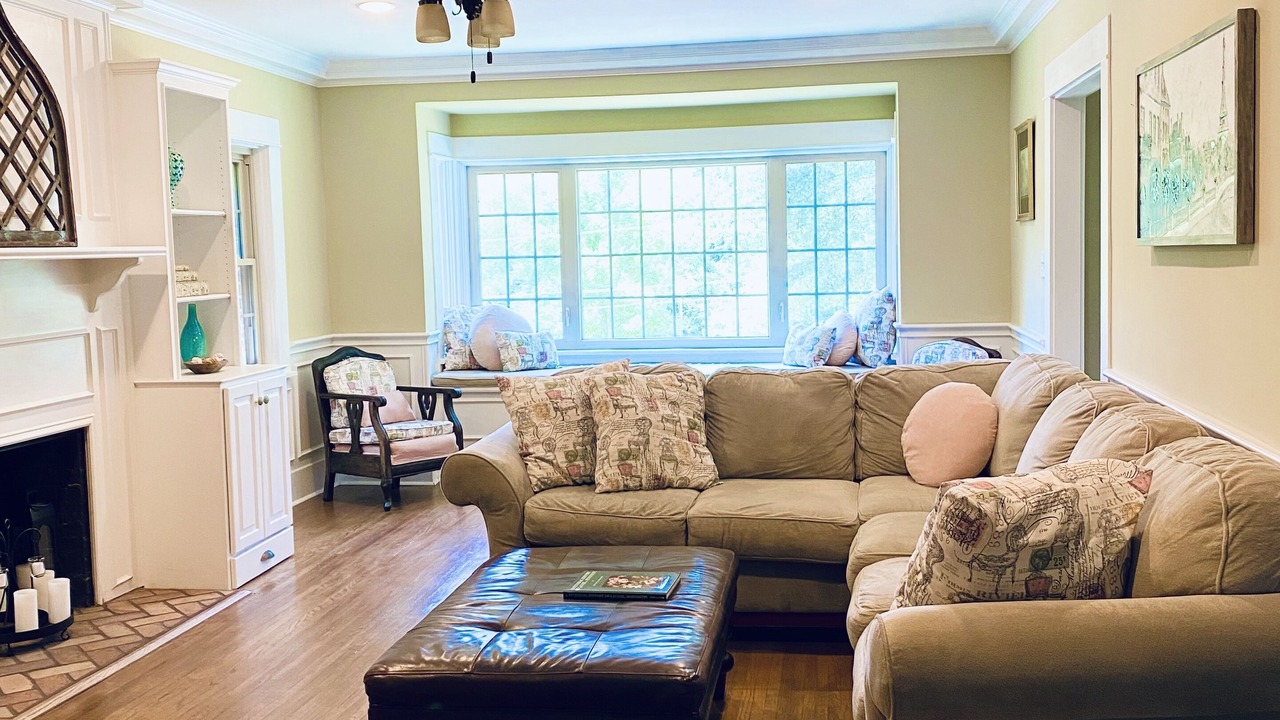 Photo of Livingroom in Laurel