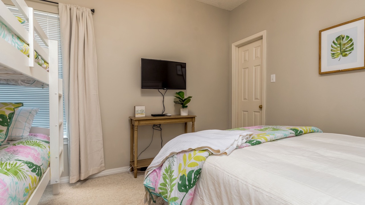 Photo of Bedroom in Silver Cay