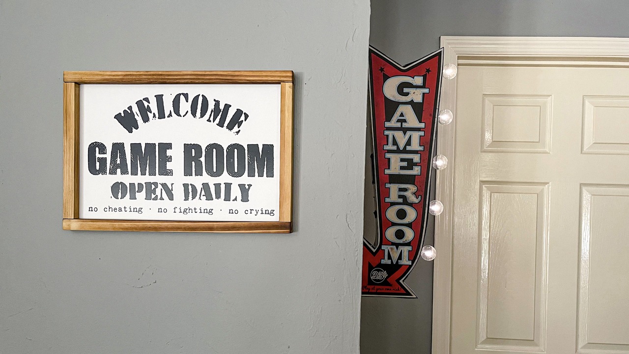 Photo of Bedroom in Putnam Hall