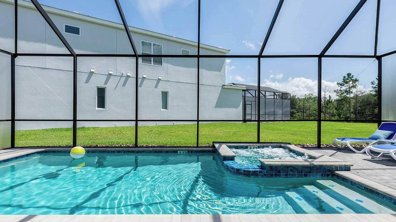 Photo of Outdoor in Loughman