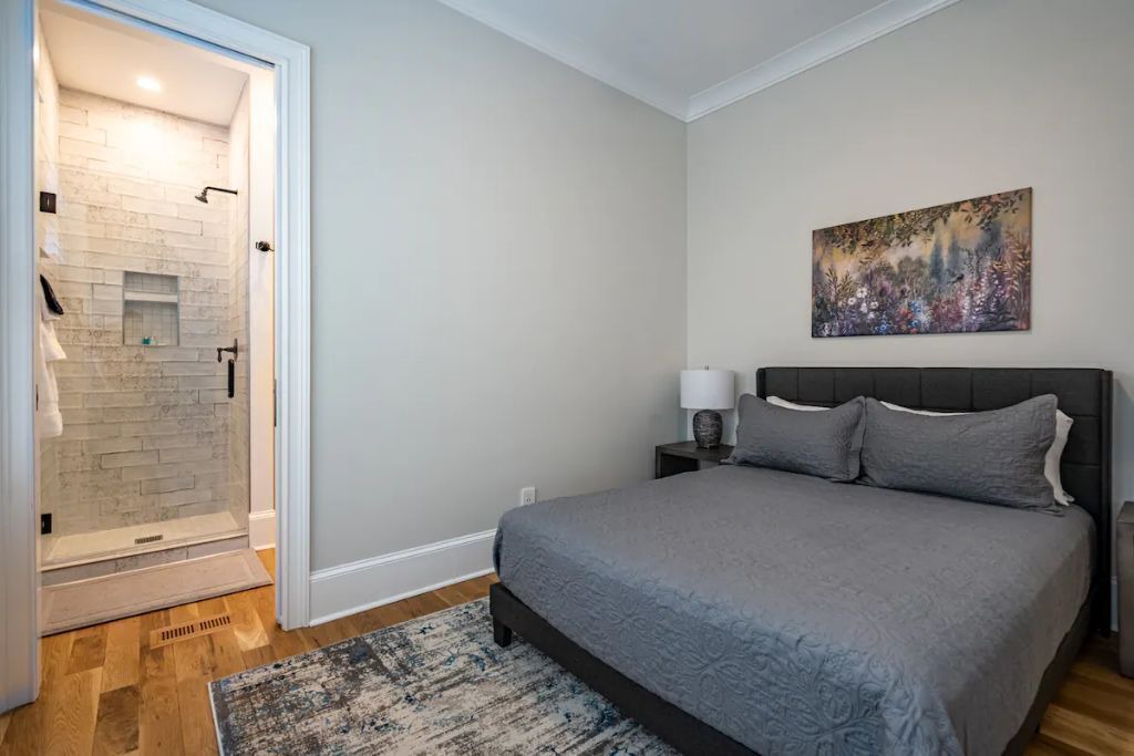 Photo of Bedroom in Midtown