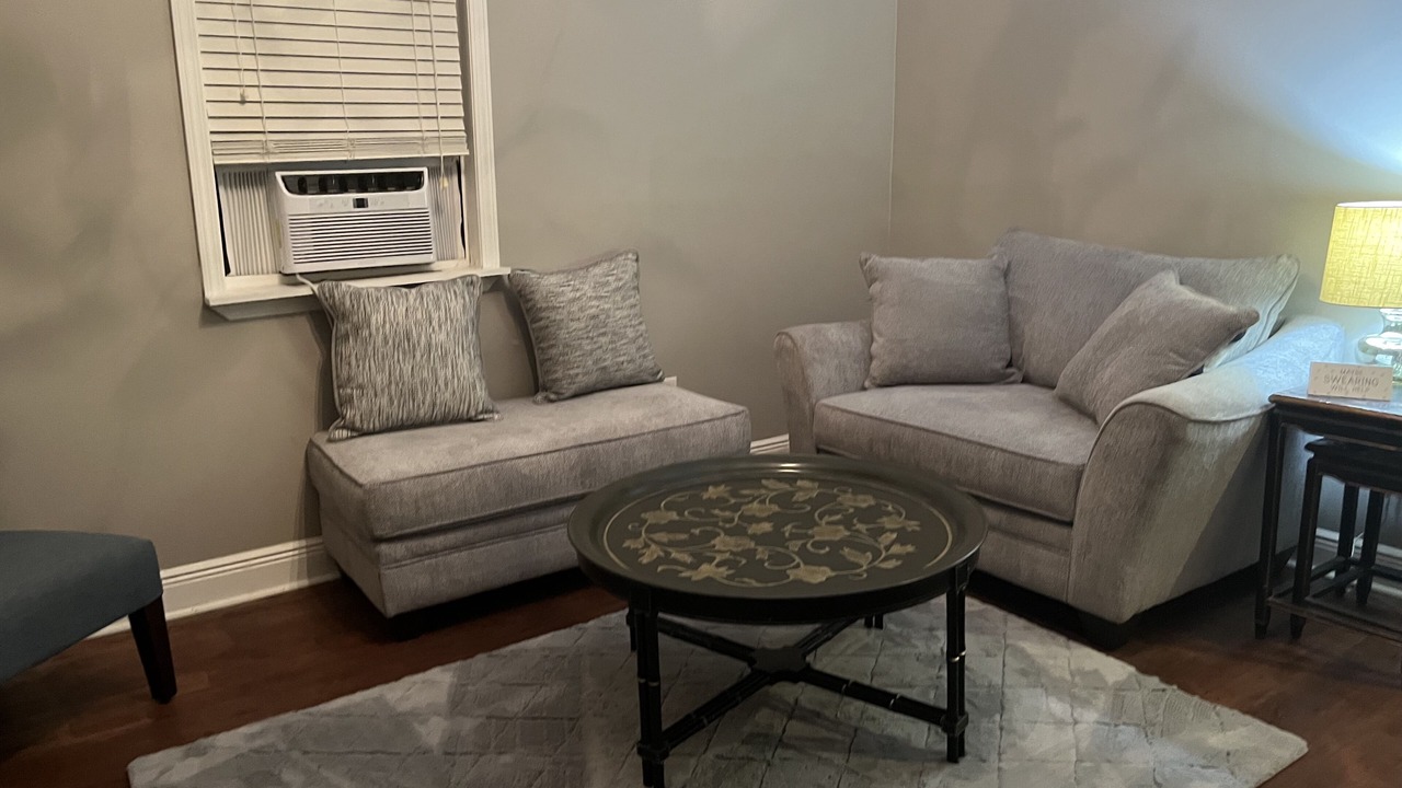 Photo of Livingroom in Algiers Point